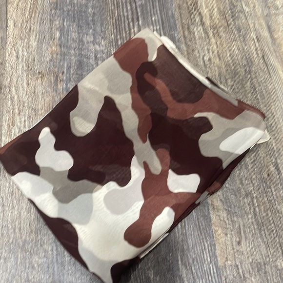 Scarf - Picture 5 of 6